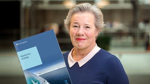 Liv Reidun Grimstvedt er leder for det maritime kompetansesenteret MarCATCH ved HVL, og hun er medlem av strategigruppen som torsdag leverte Maritim21 -strategien til fiskeri- og havminister Bjørnar Skjæran.
