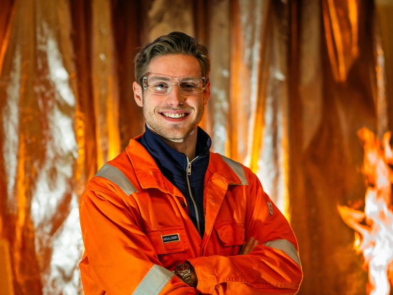 Brann, branningenigør, flammer, student