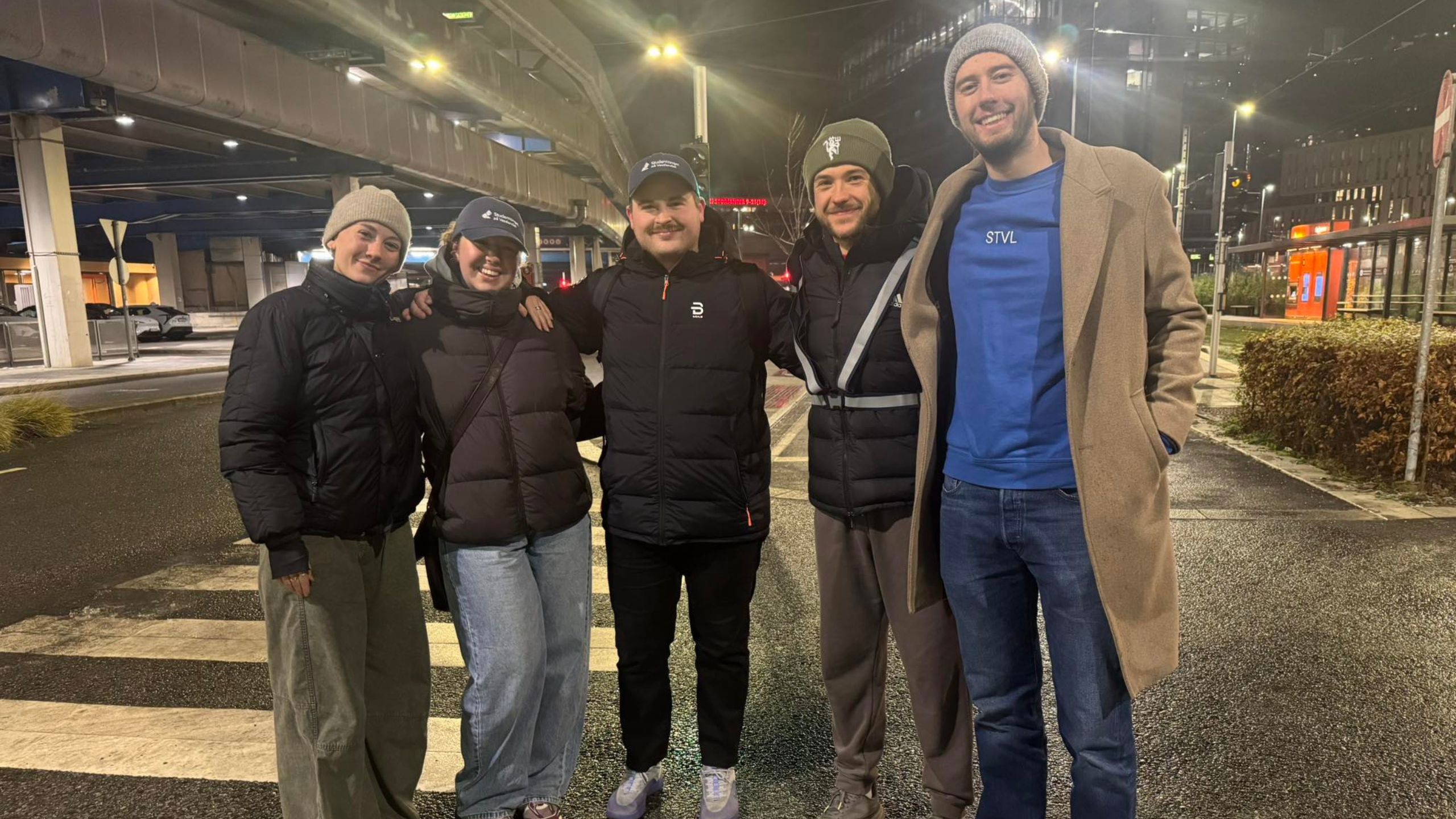 Mattis Rovik, Aurora Farkas, Hallgeir Mandelid Østensen, Ariel Veland Hjelle og Simen Løseth