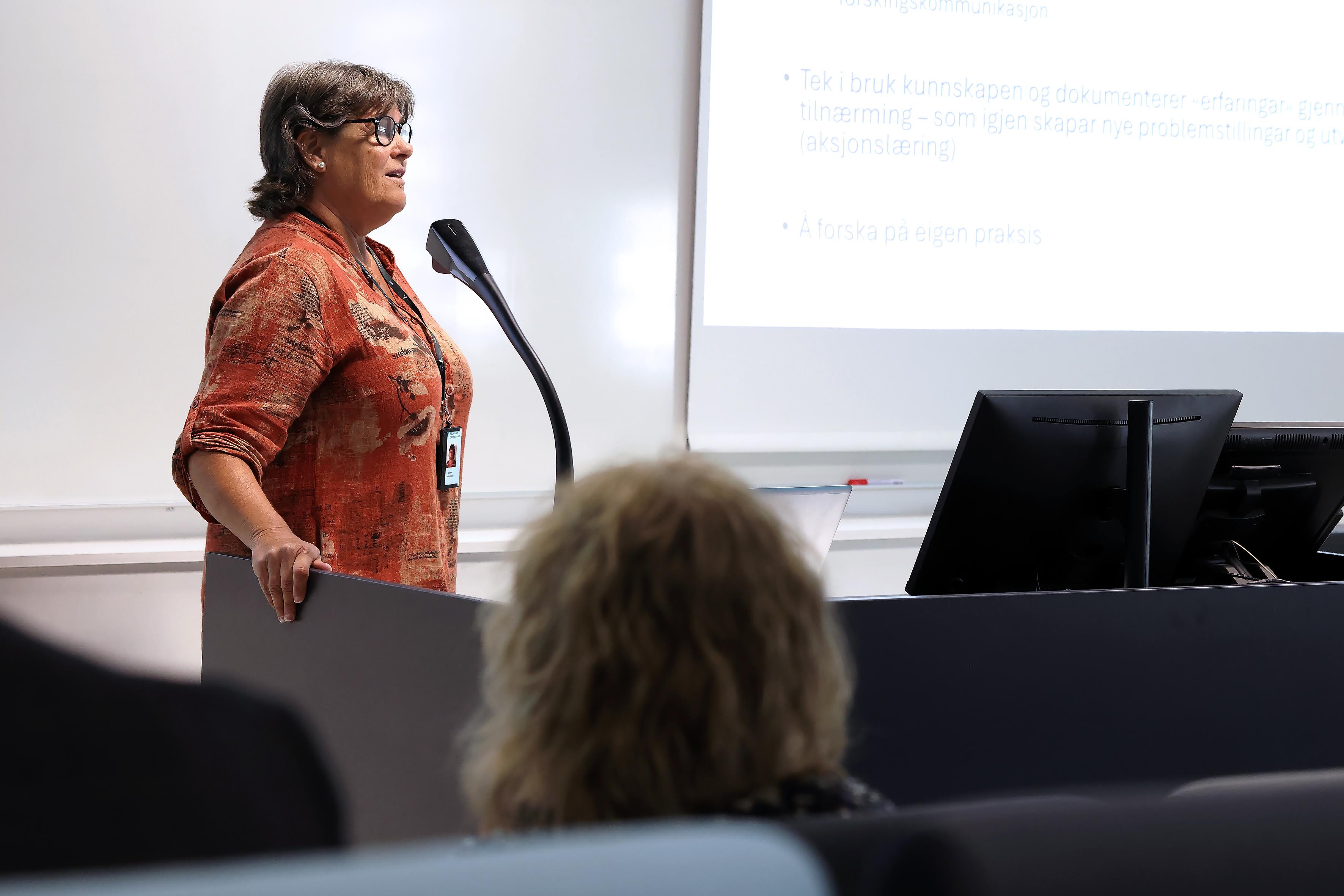 Bilde frå sesjon på samlinga