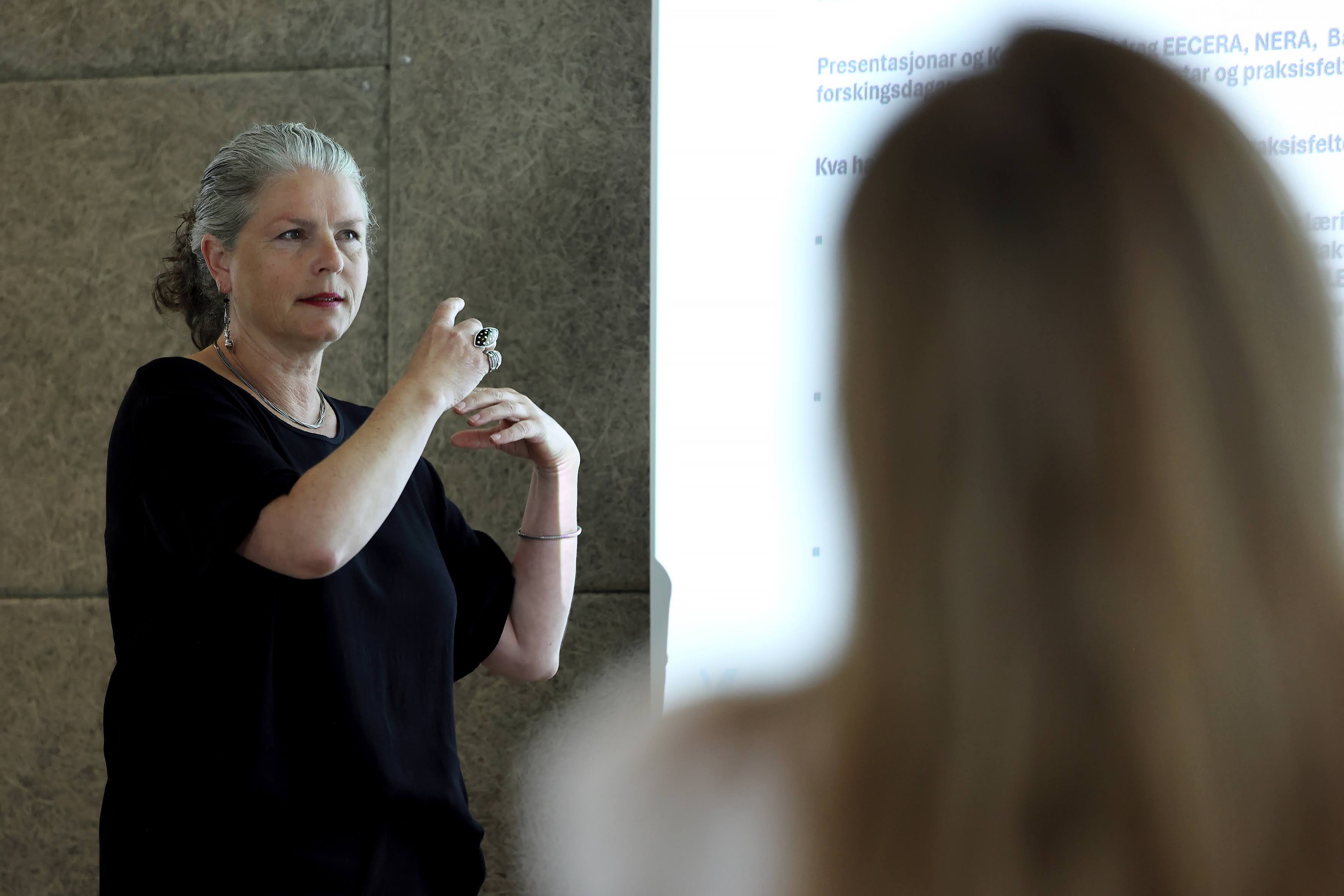 Bilde frå sesjon på samlinga