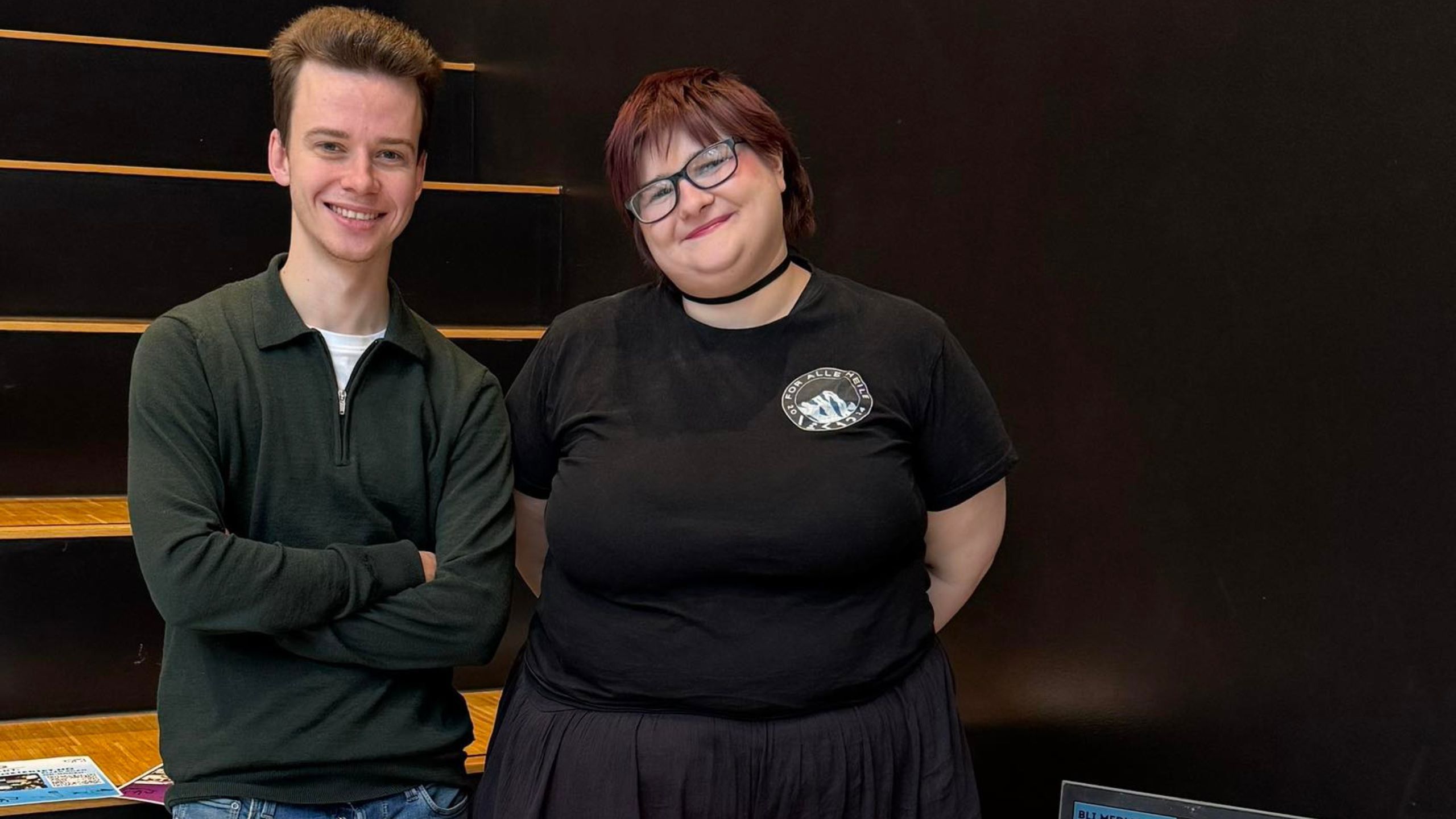 studenter på stand i Sogndal