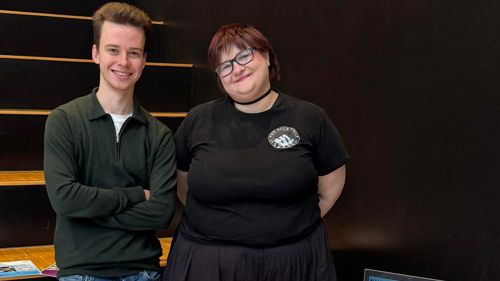 studenter på stand i Sogndal