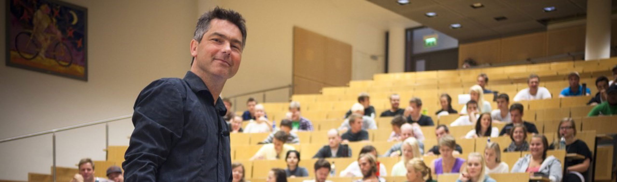 Teacher in lectureroom